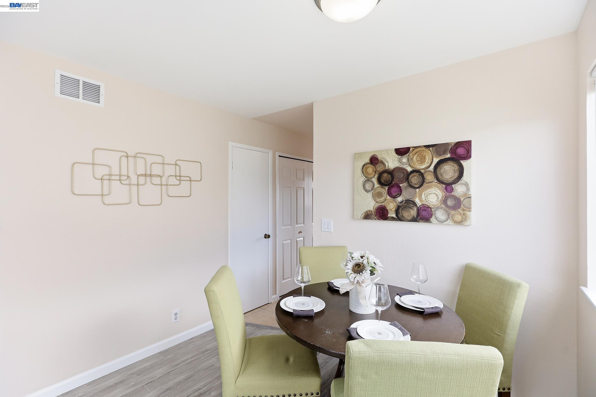 Photo #8: 41137017 Listing: Photo #8