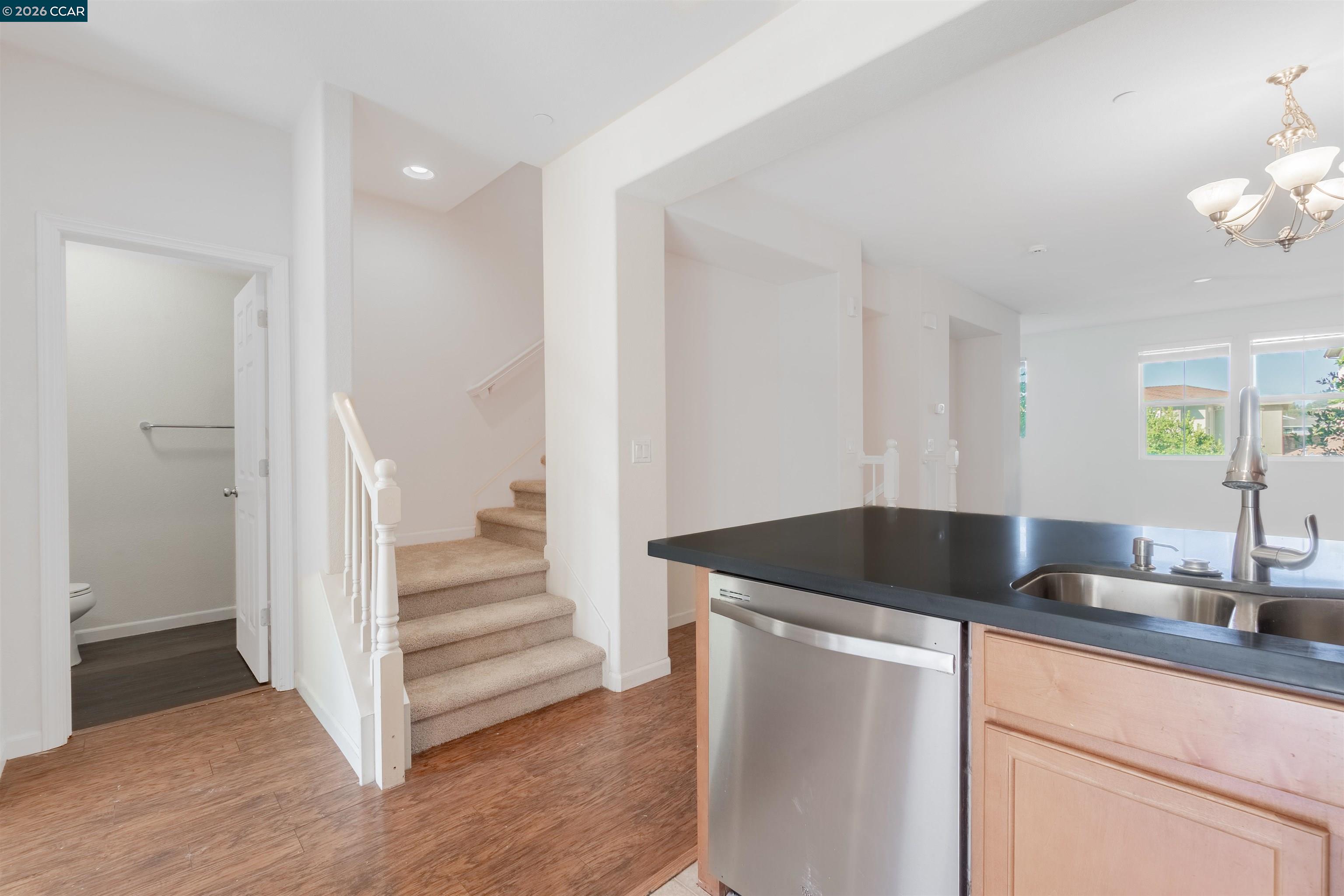 Photo #16: 41137025 Listing: Photo #16