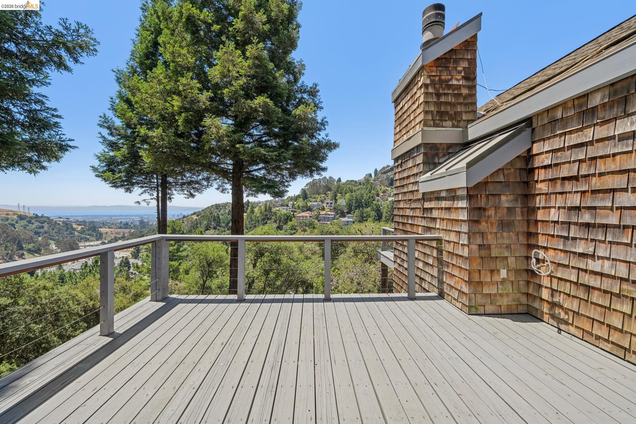 2223 Tunnel Rd, Oakland CA 94611 — photo 22