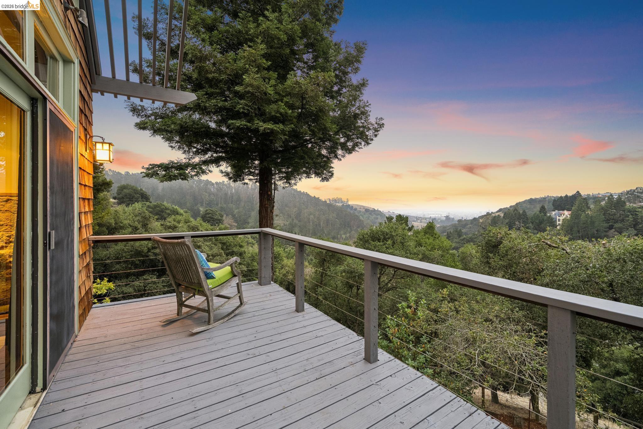 2223 Tunnel Rd, Oakland CA 94611 — photo 57