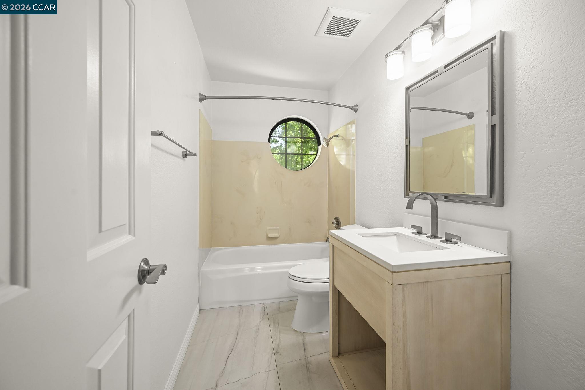 Photo #16: 41137051 Listing: Photo #16