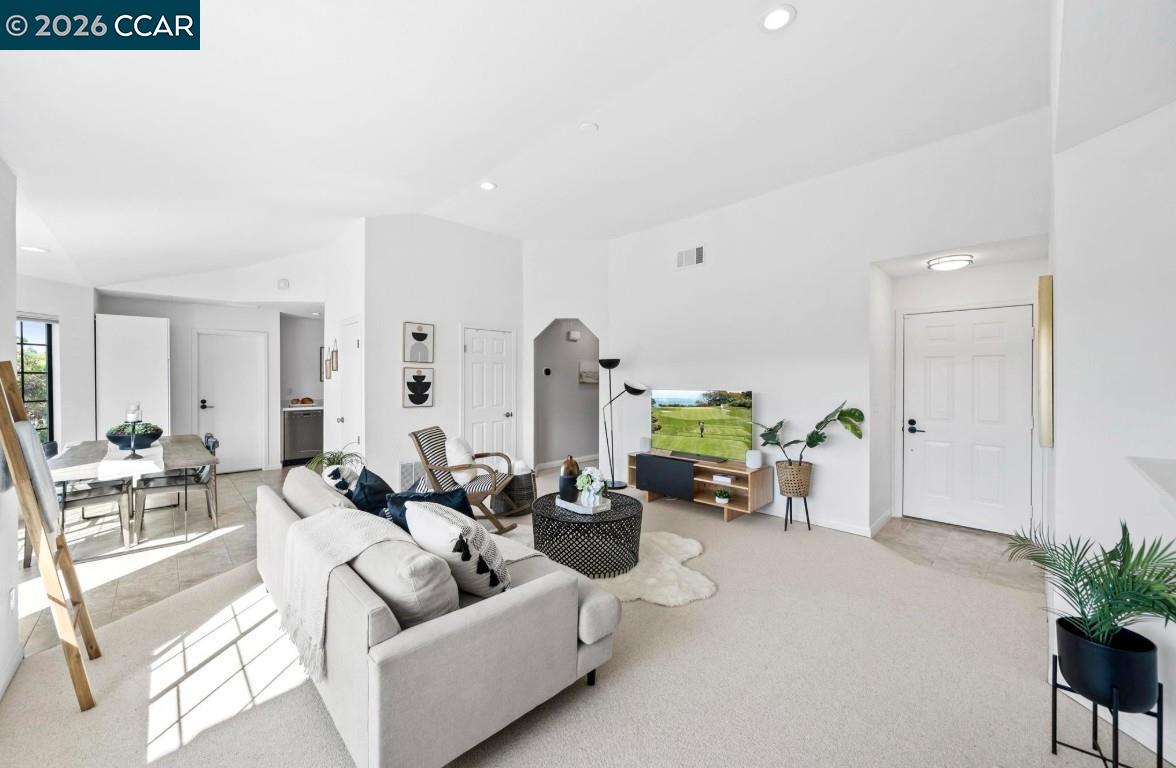Photo #41: 41137051 Listing: Photo #41