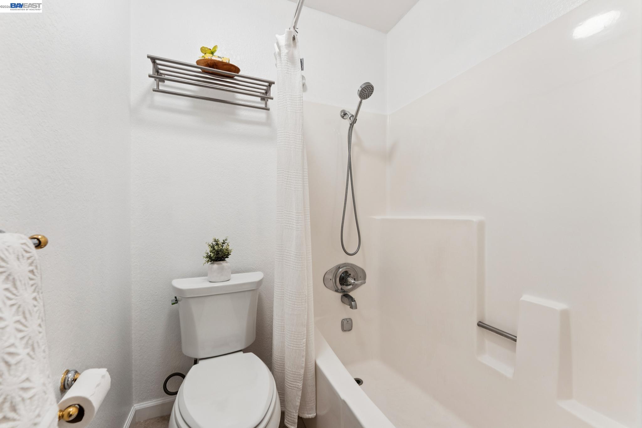 Photo #46: 41137058 Listing: Photo #46