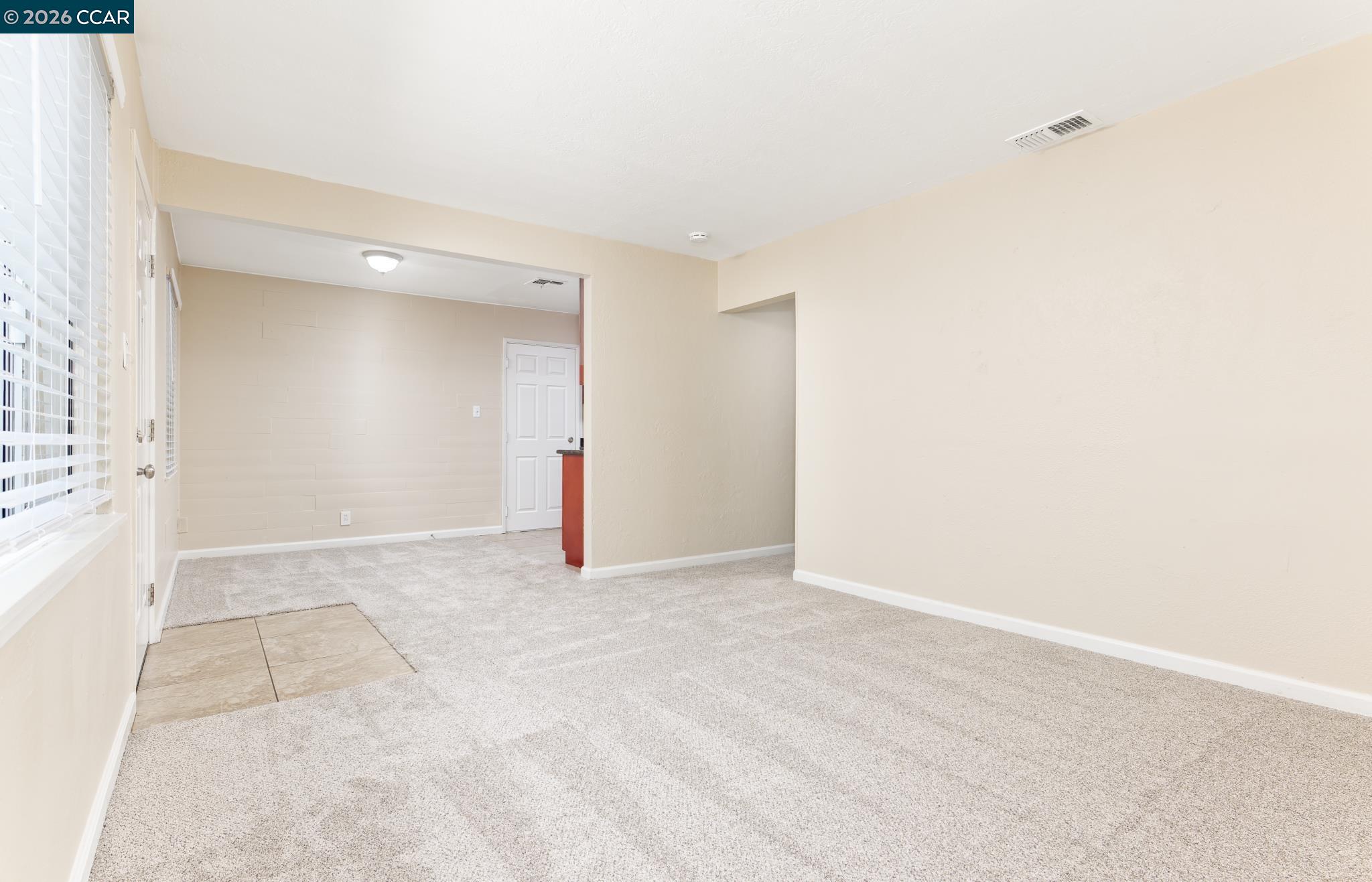 5206 Priscilla Ln, Sacramento CA 95820 — photo 6