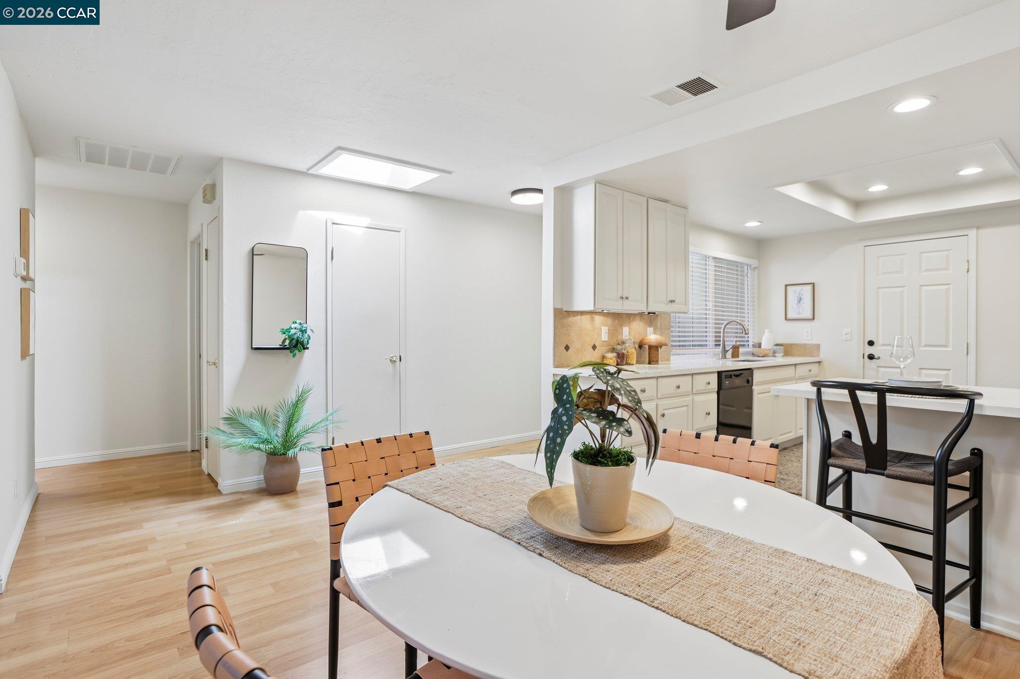 Photo #12: 41137077 Listing: Photo #12