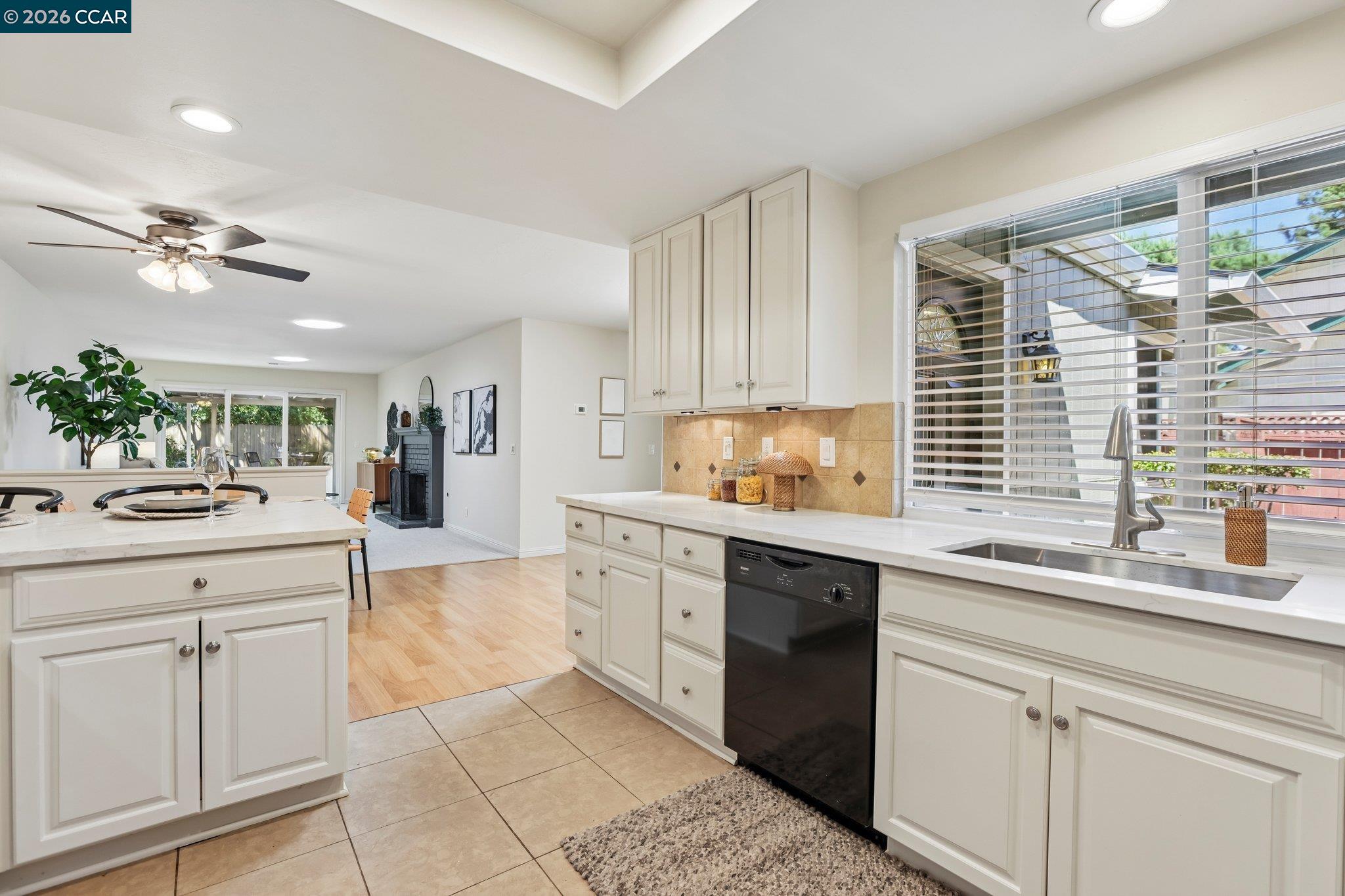 Photo #15: 41137077 Listing: Photo #15