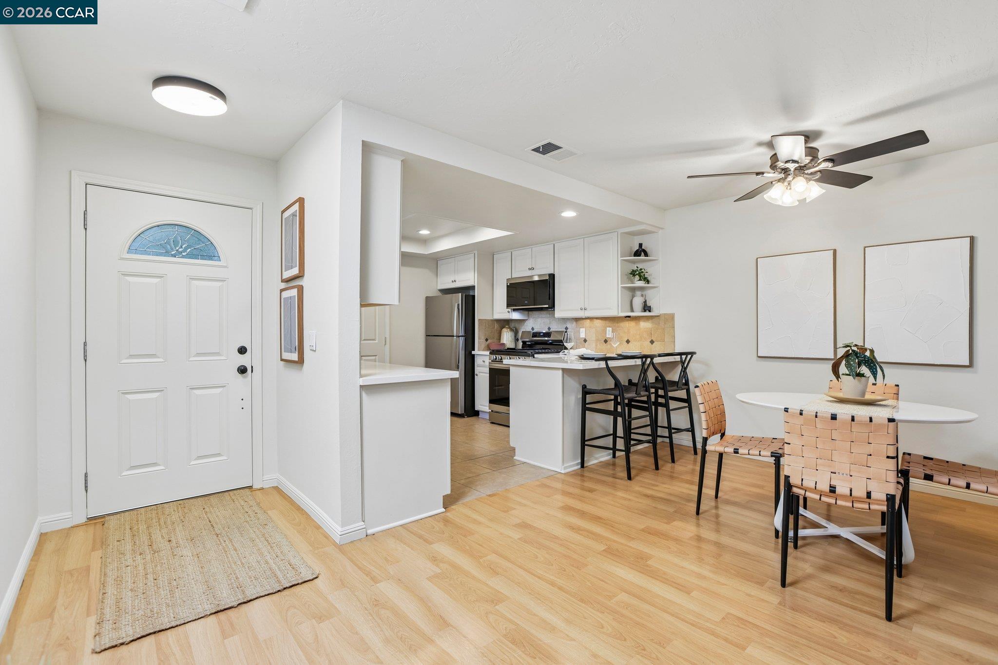 Photo #5: 41137077 Listing: Photo #5