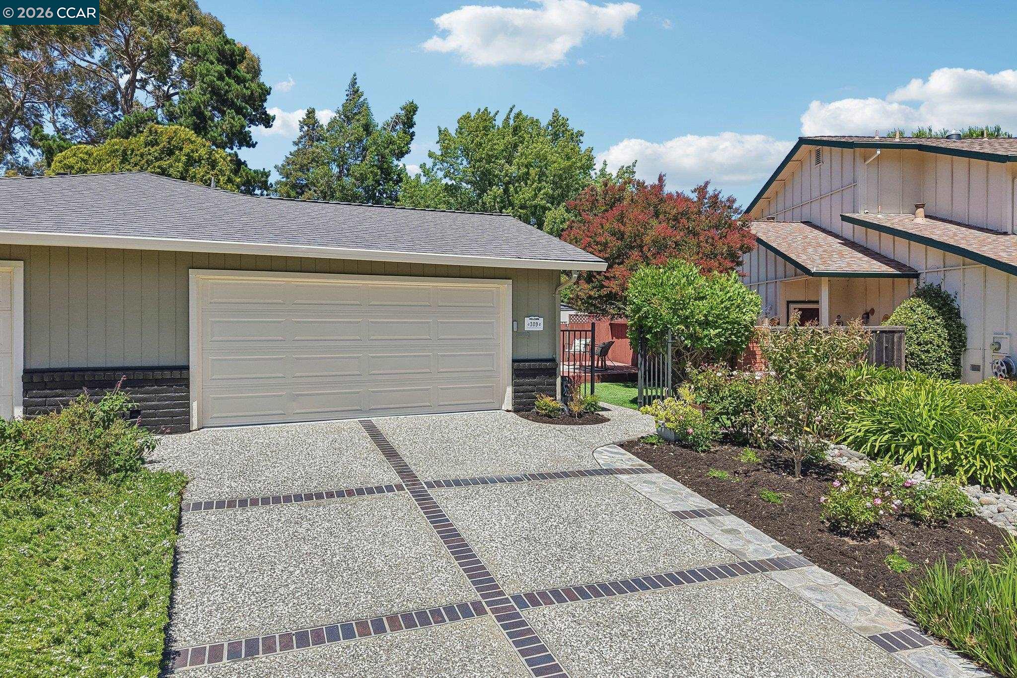 Photo #45: 41137077 Listing: Photo #45