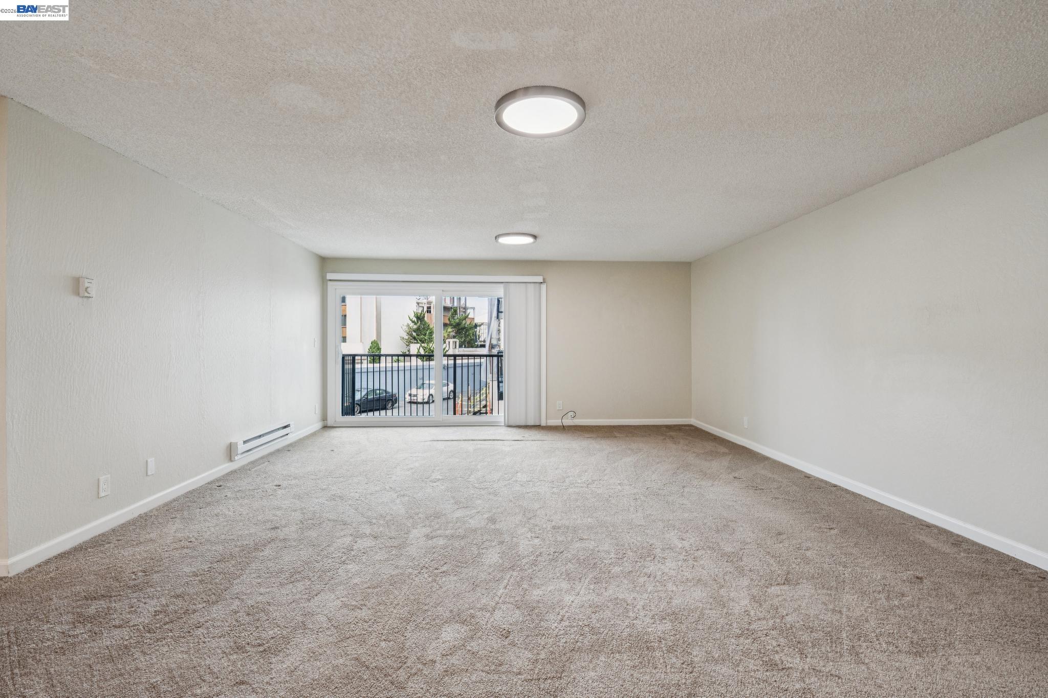 Photo #4: 41137081 Listing: Photo #4