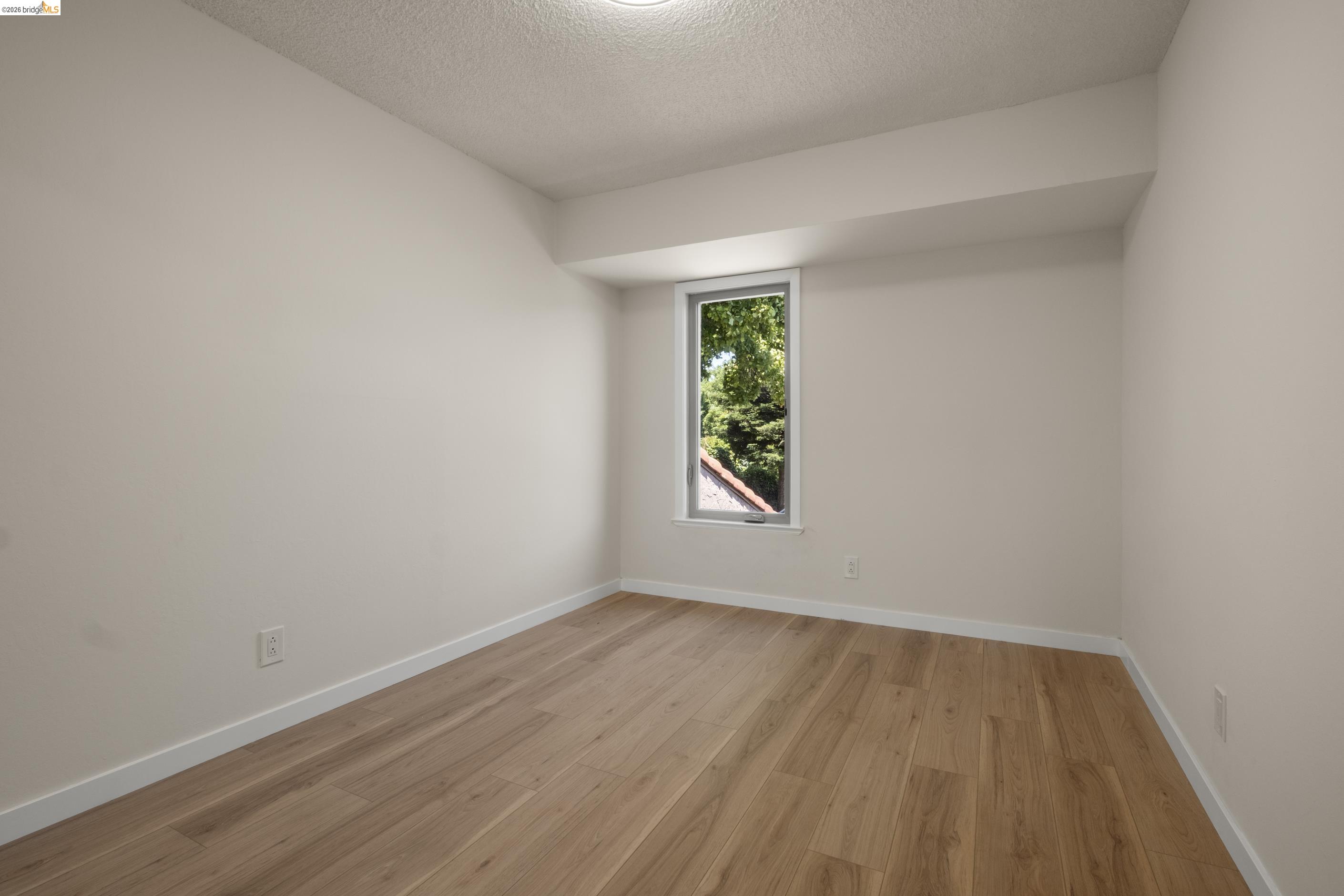 Photo #13: 41137085 Listing: Photo #13