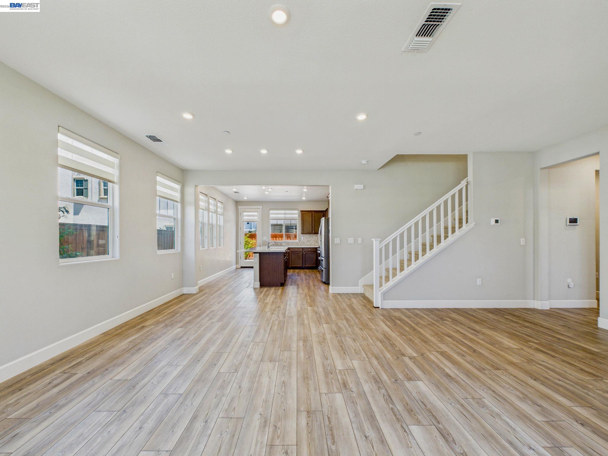 233 E Central Pkwy, Mountain House CA 95391 — photo 17
