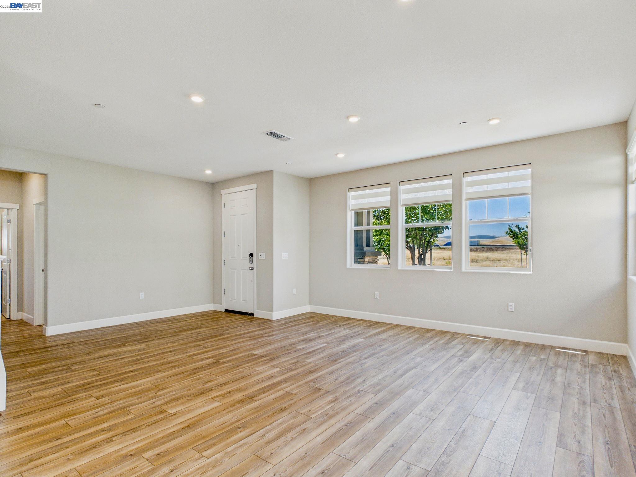 233 E Central Pkwy, Mountain House CA 95391 — photo 22