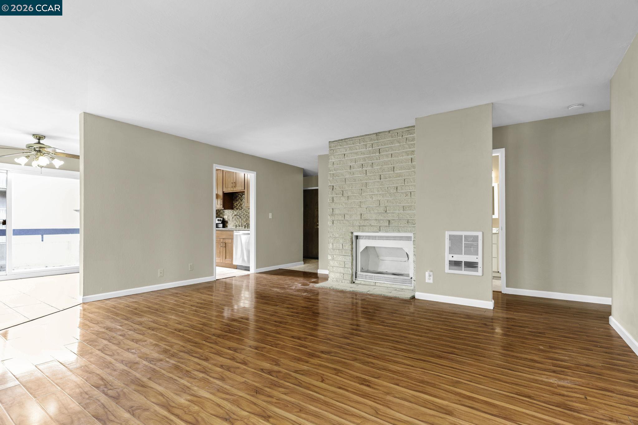 Photo #11: 41137116 Listing: Photo #11