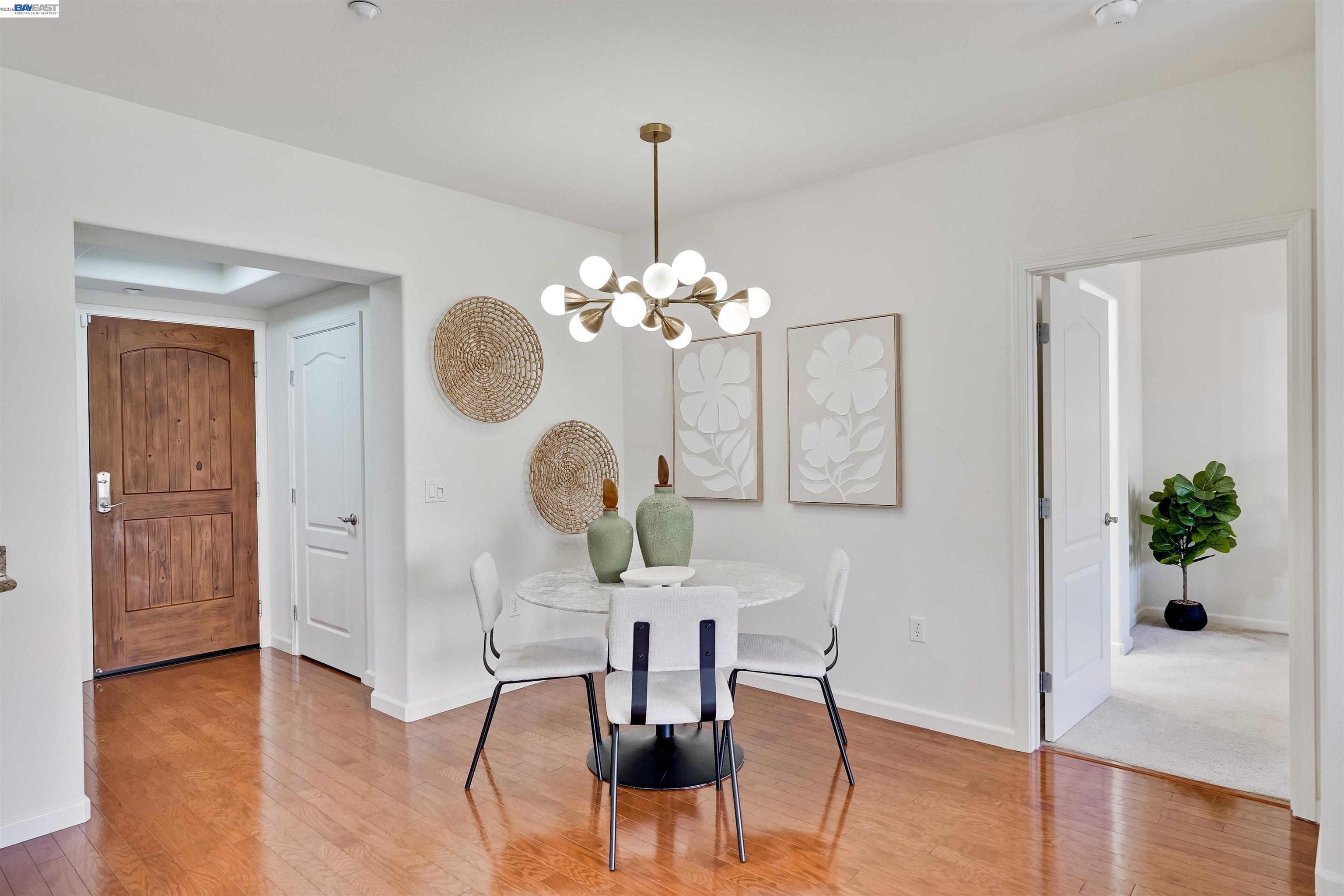 Photo #5: 41137122 Listing: Photo #5