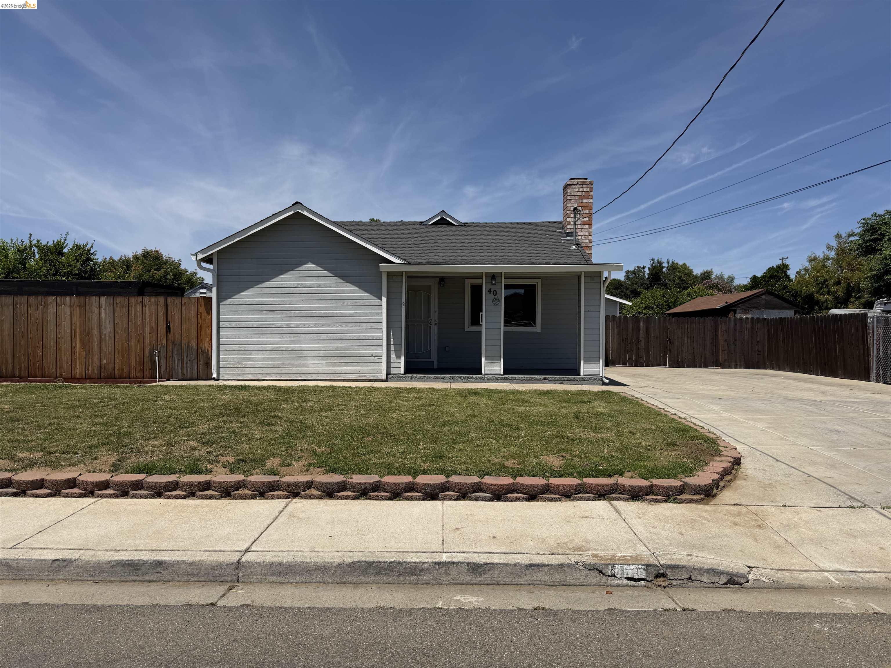 Front Image Thumbnail for EB41137126