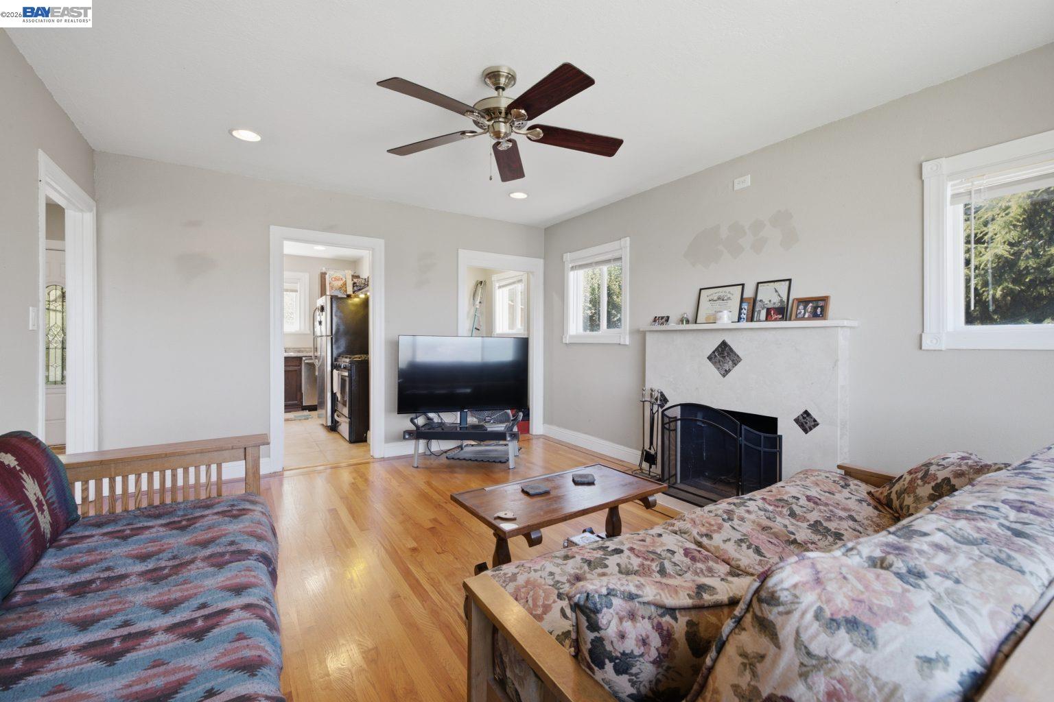 242 Kendall Ave, Crockett CA 94525 — photo 45