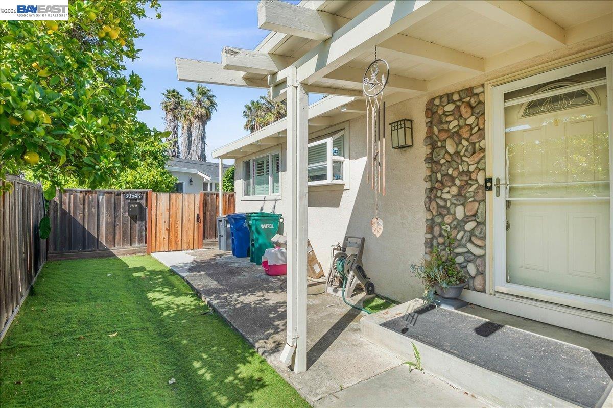 30544 Hoylake St, Hayward CA 94544 — photo 4