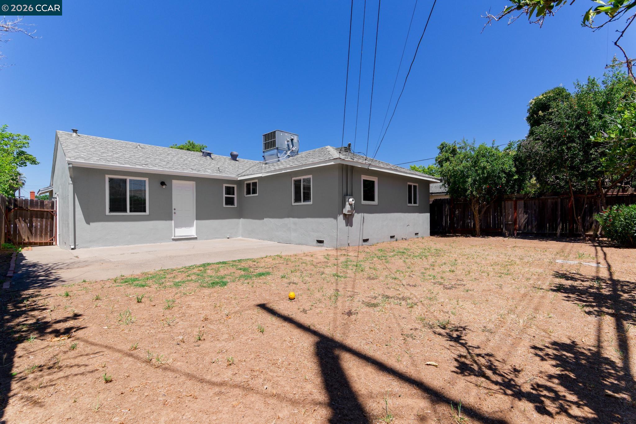 5311 78Th St, Sacramento CA 95820 — photo 17