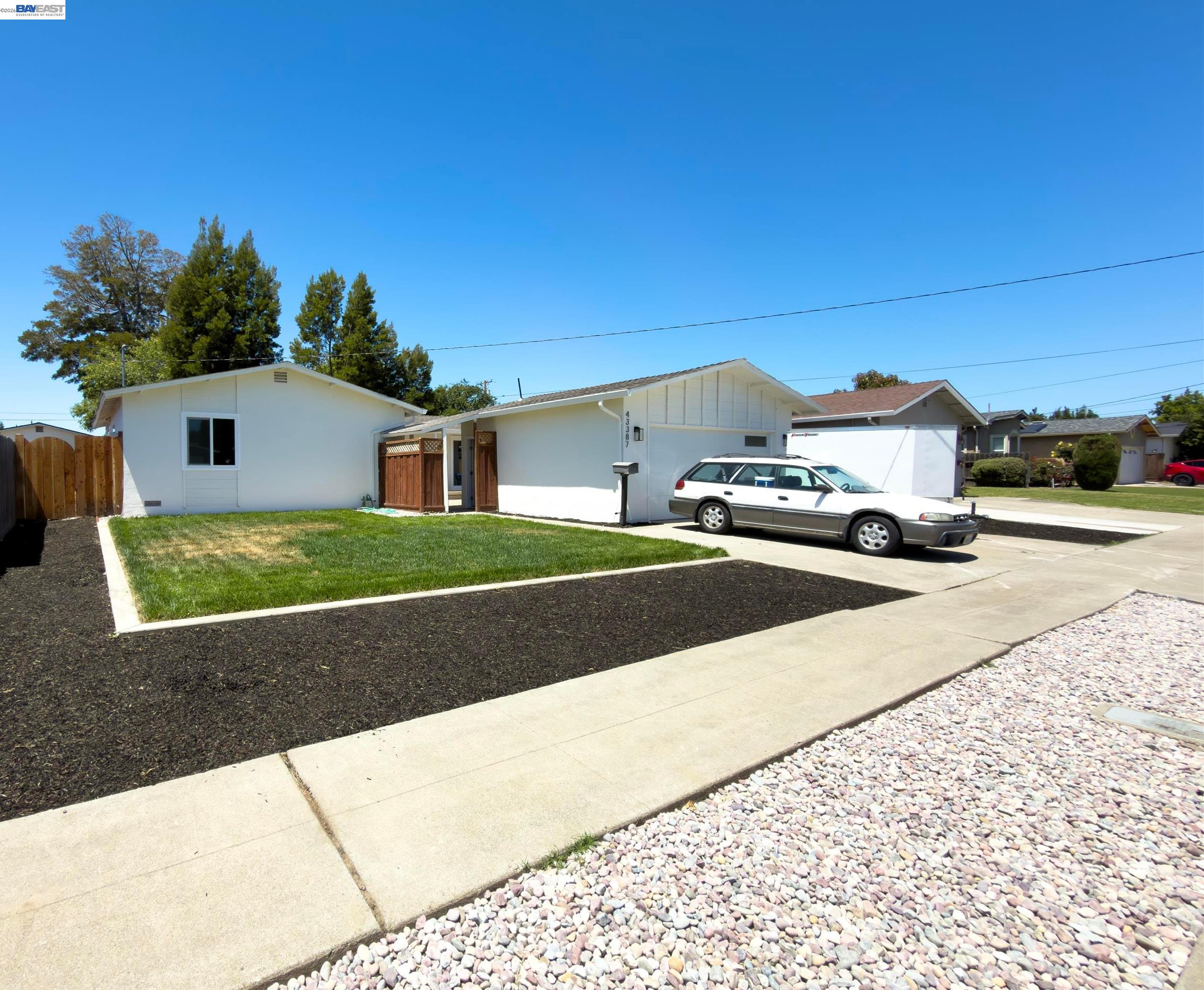 Front Image Thumbnail for BE41137227