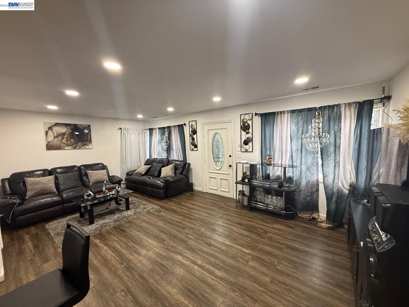 674 CLARA, Oakland CA 94603 — photo 15