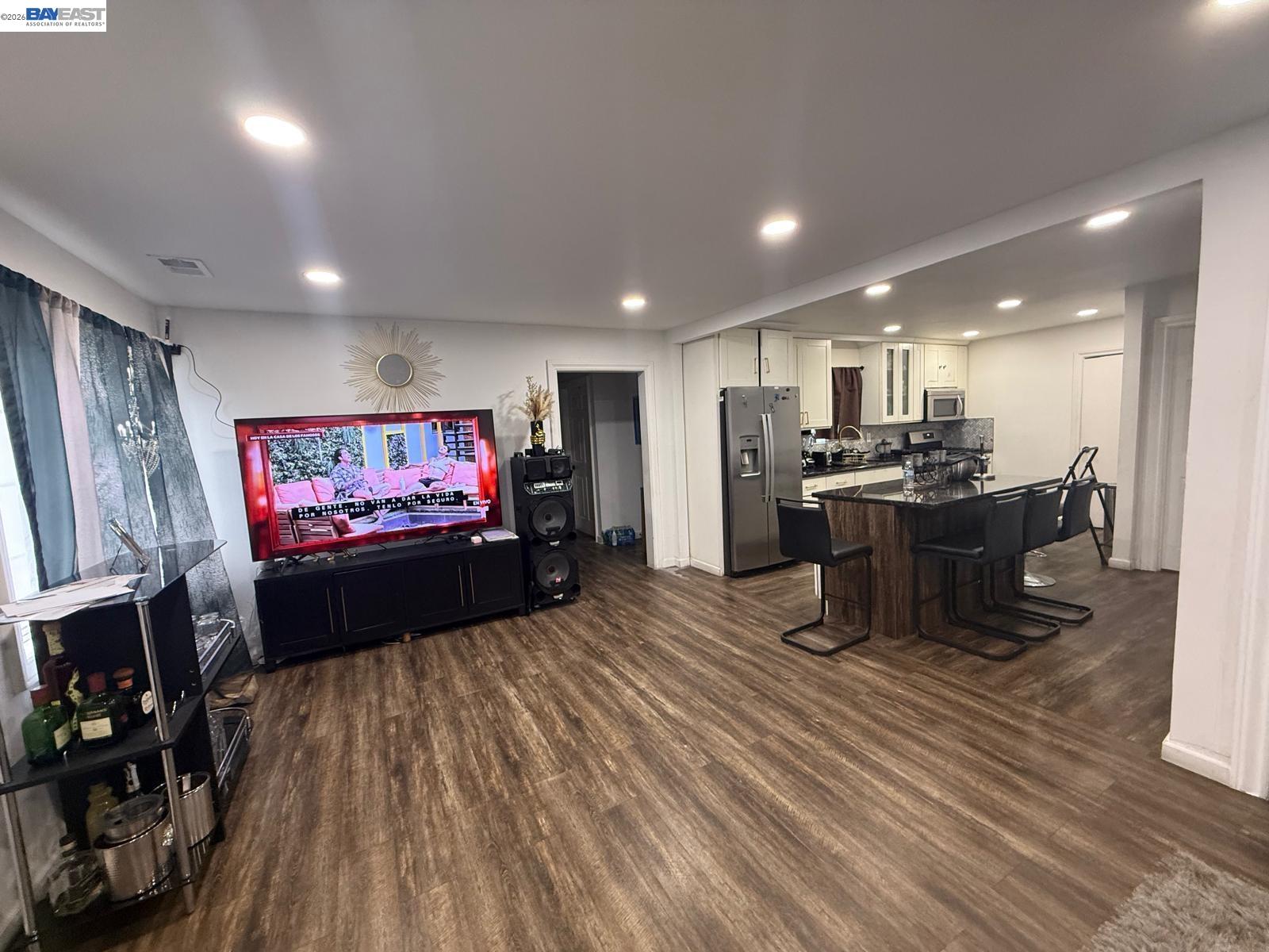 674 CLARA, Oakland CA 94603 — photo 18