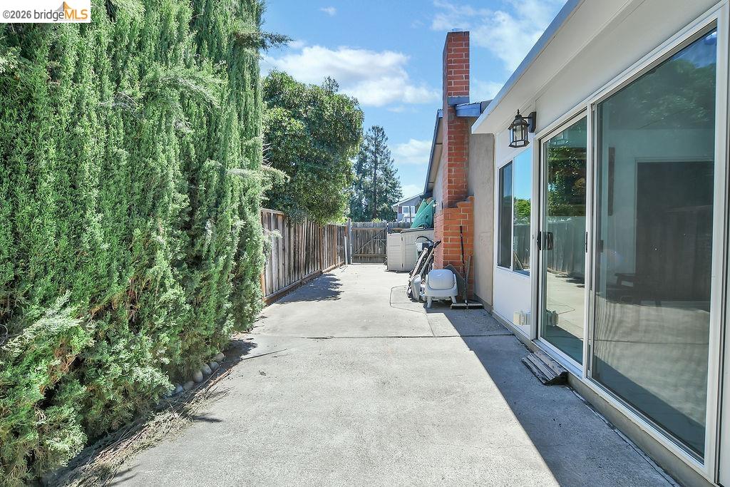 1249 Heavenly DR, Martinez CA 94553 — photo 37