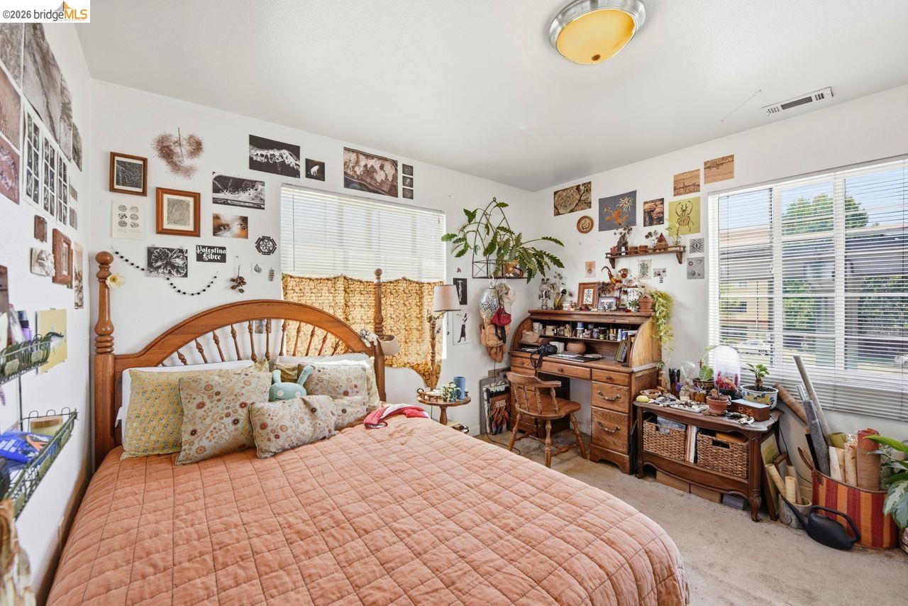 5936 Martin Luther King Jr Way, Oakland CA 94609 — photo 32