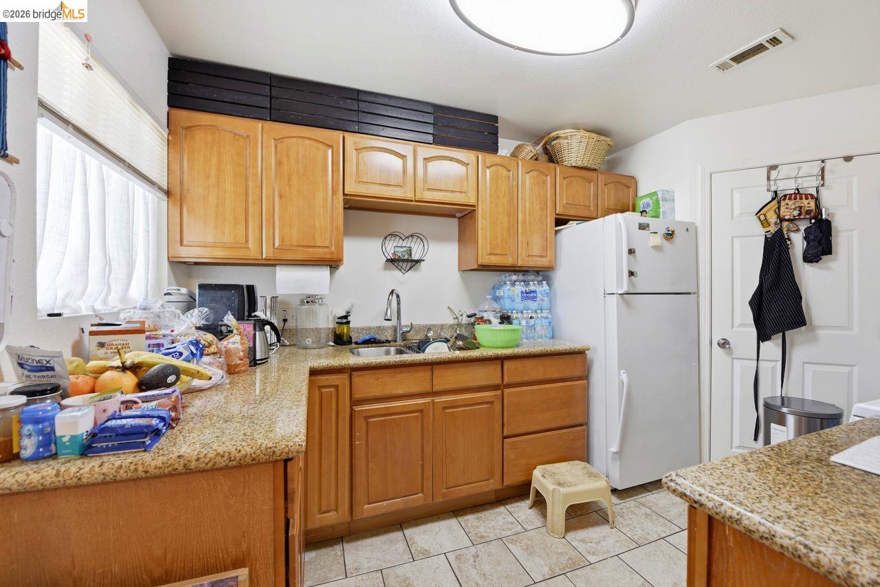 5936 Martin Luther King Jr Way, Oakland CA 94609 — photo 55