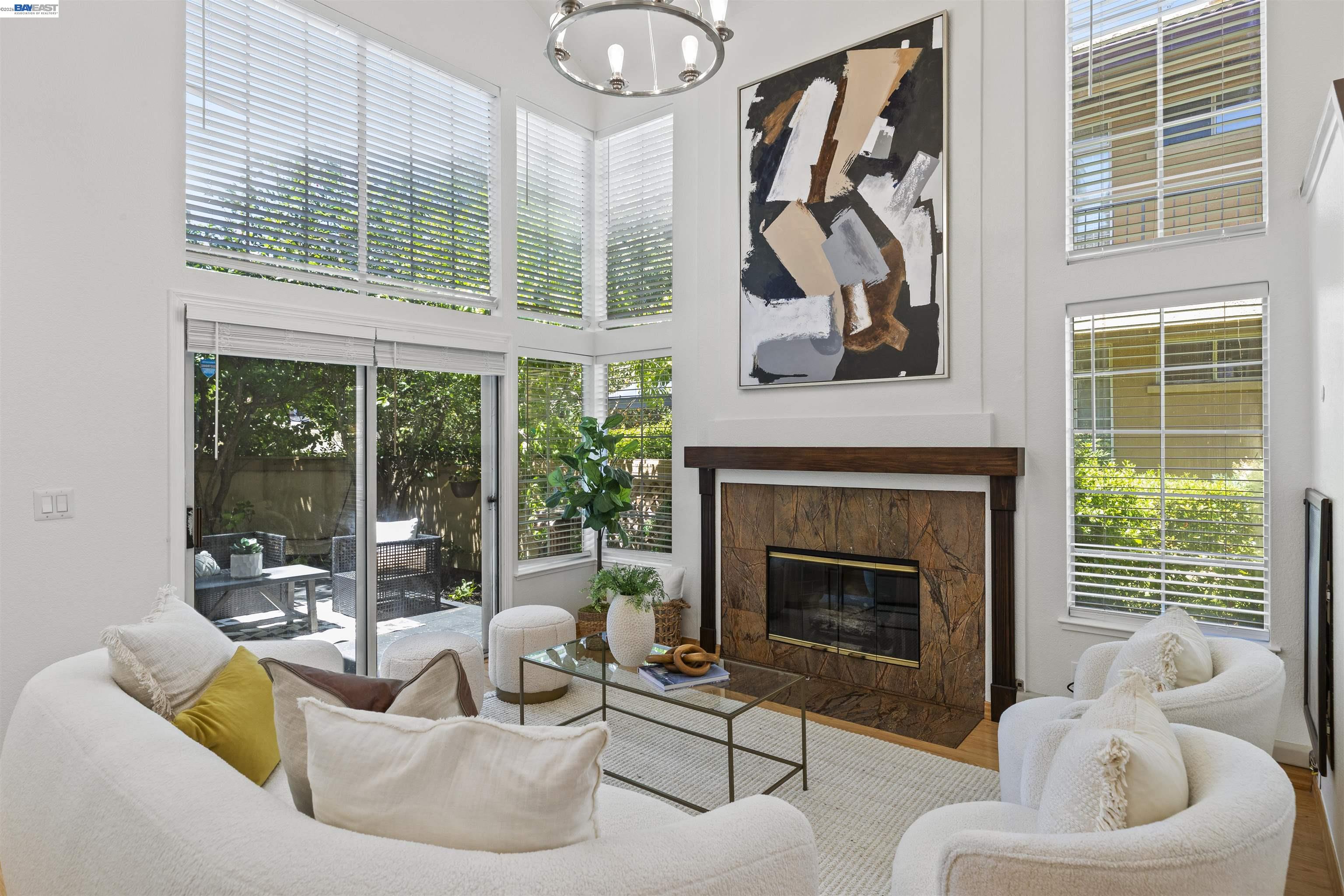Photo #3: 41137270 Listing: Photo #3