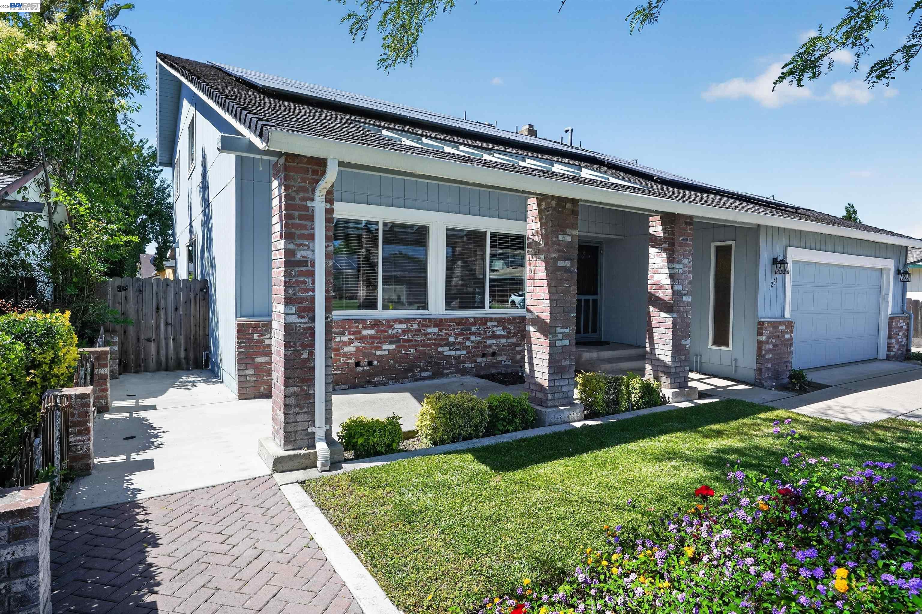 1264 Sprague St, Manteca CA 95336 — photo 2