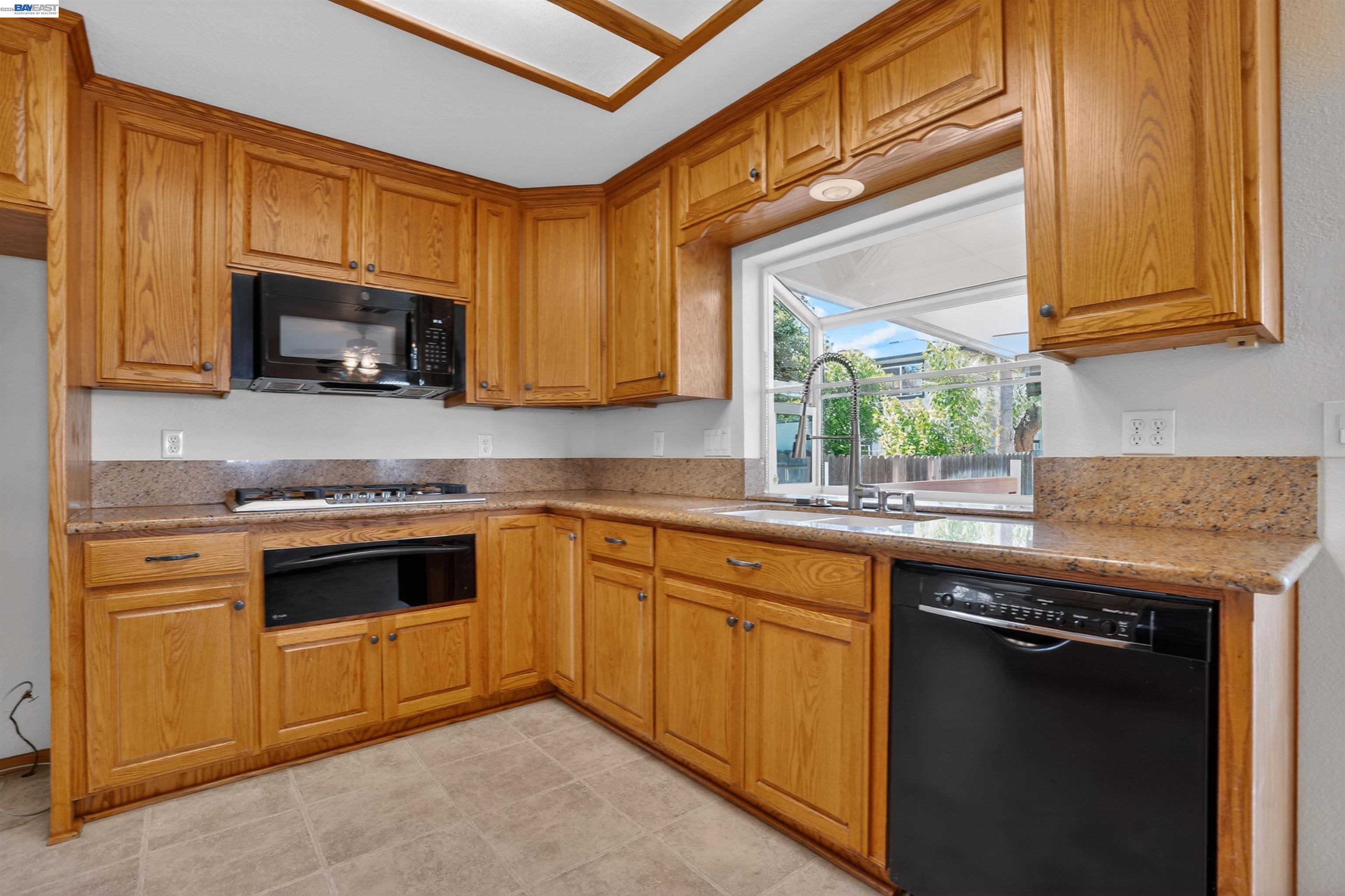 1264 Sprague St, Manteca CA 95336 — photo 9
