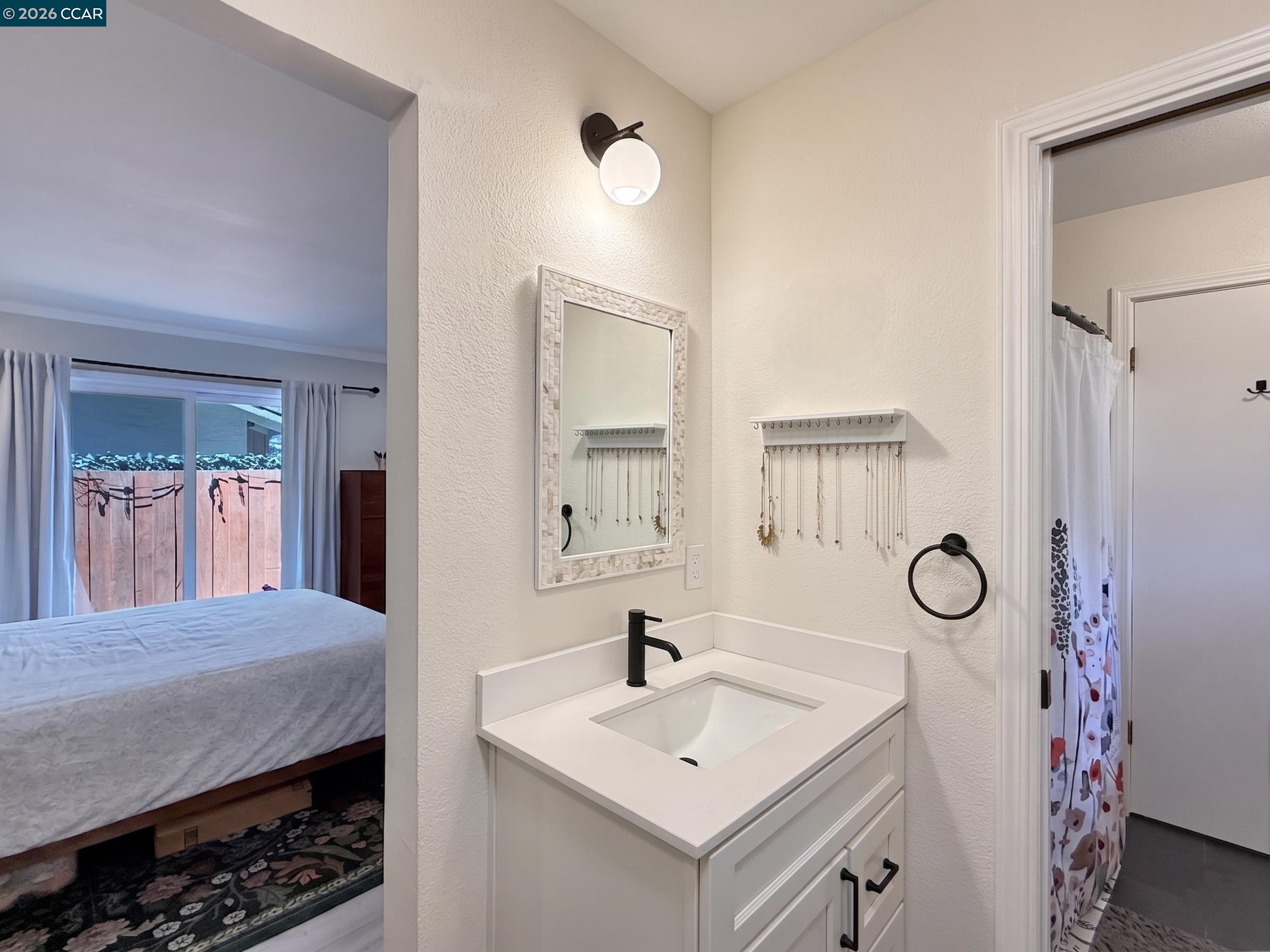 Photo #15: 41137274 Listing: Photo #15
