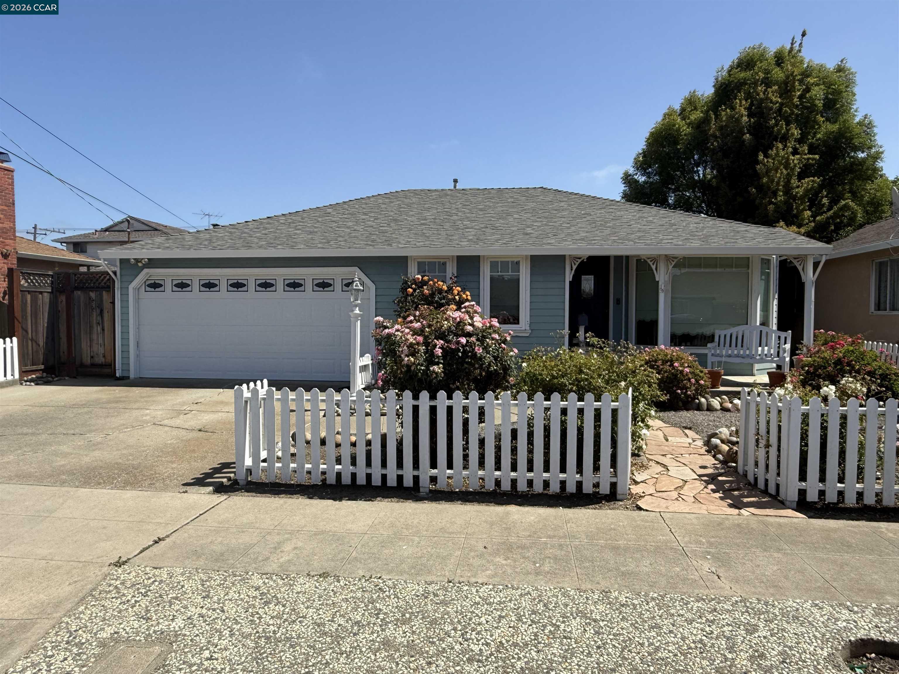 Front Image Thumbnail for CC41137282