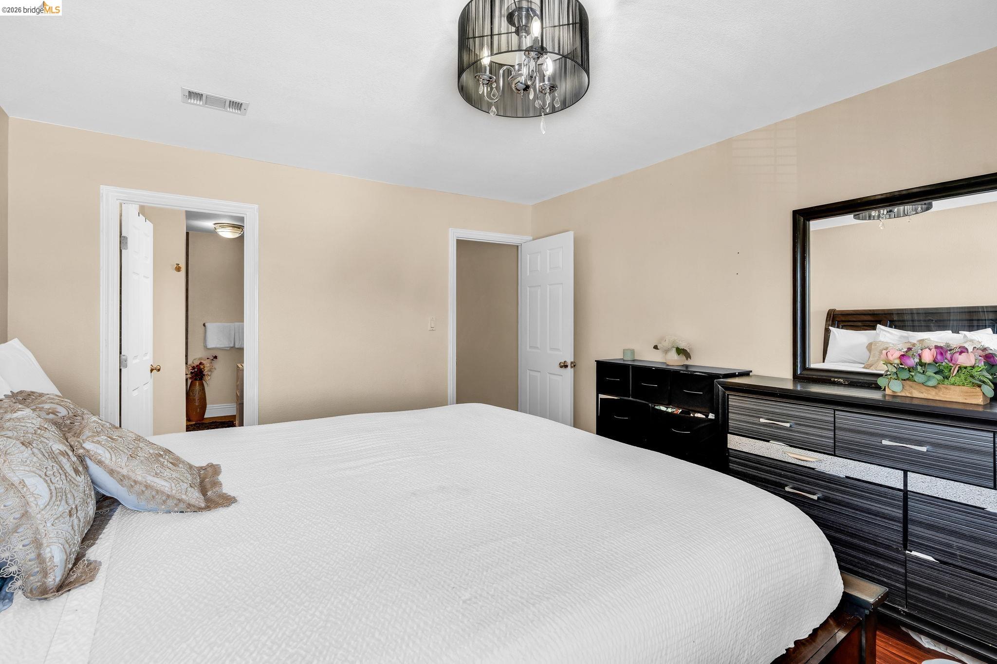 Photo #28: 41137284 Listing: Photo #28