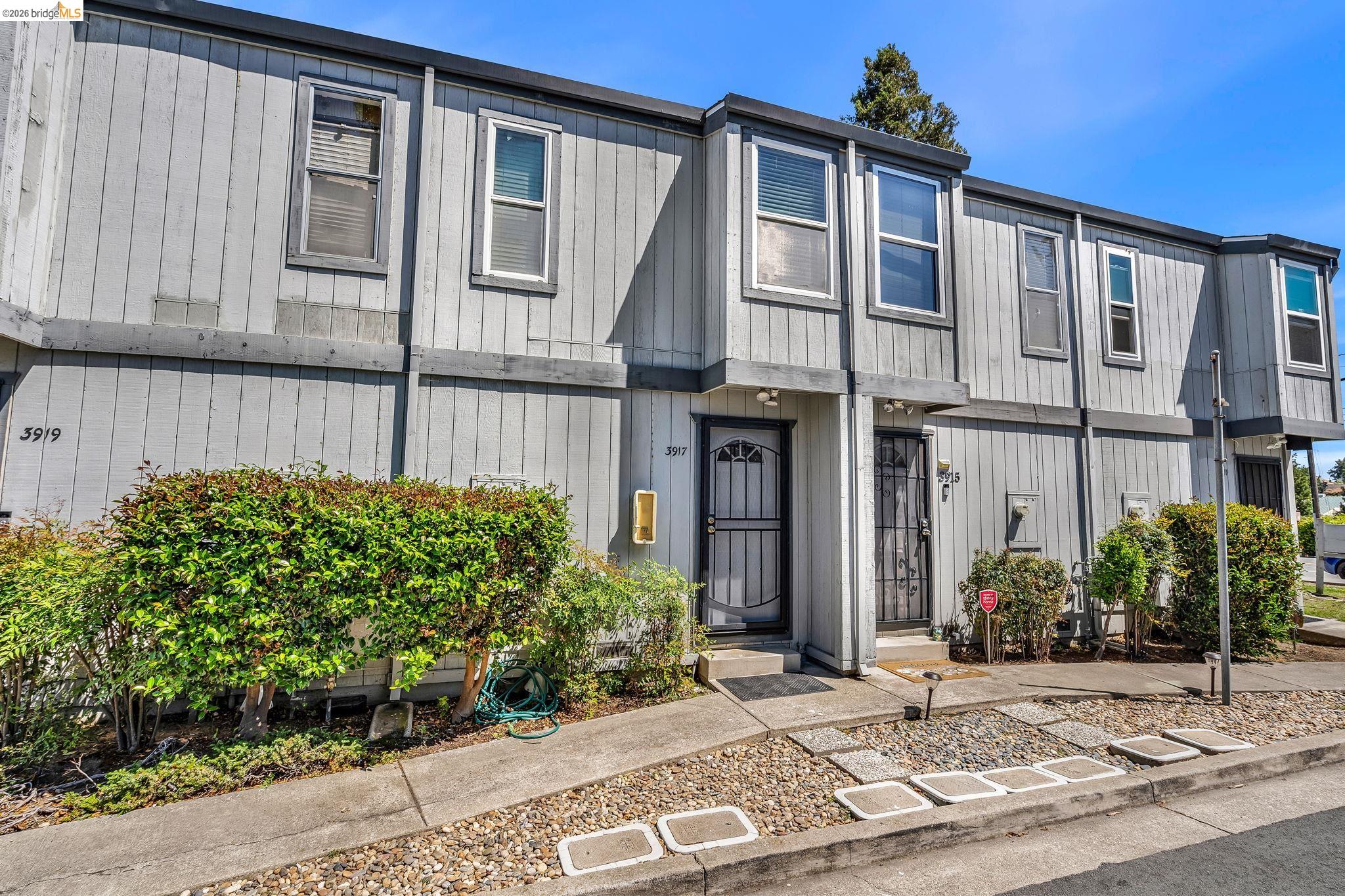 Photo #4: 41137284 Listing: Photo #4