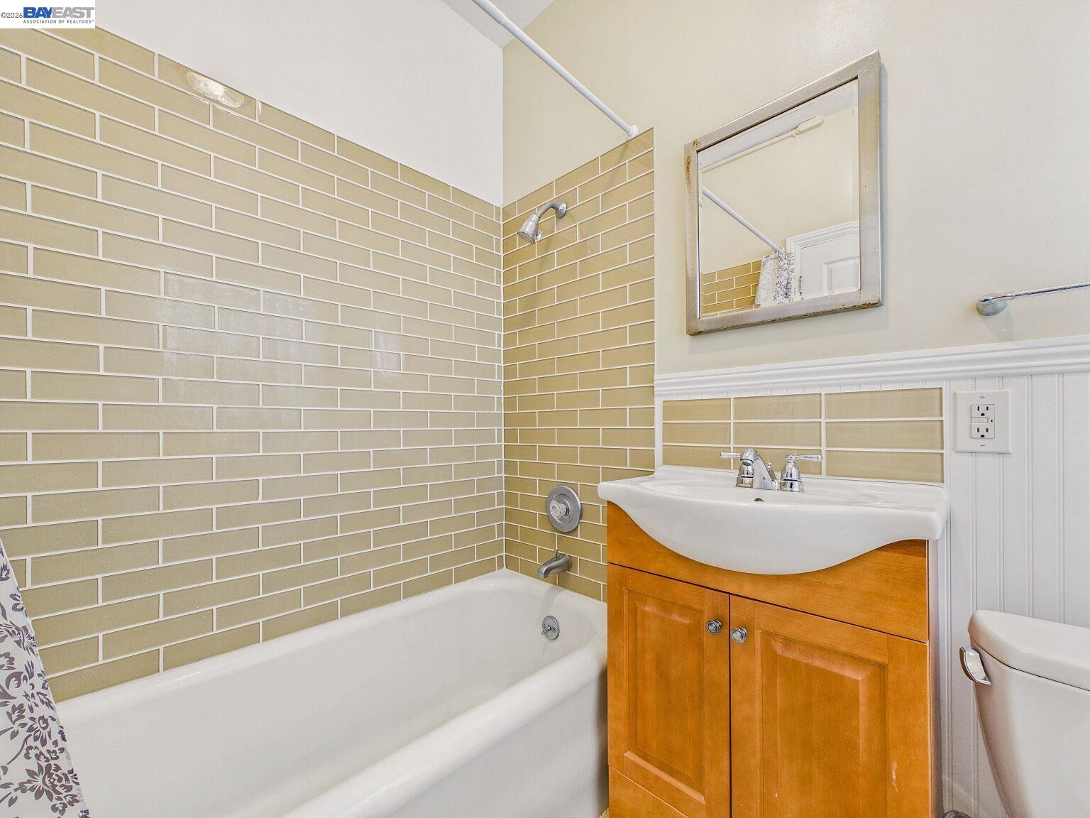 Photo #17: 41137293 Listing: Photo #17