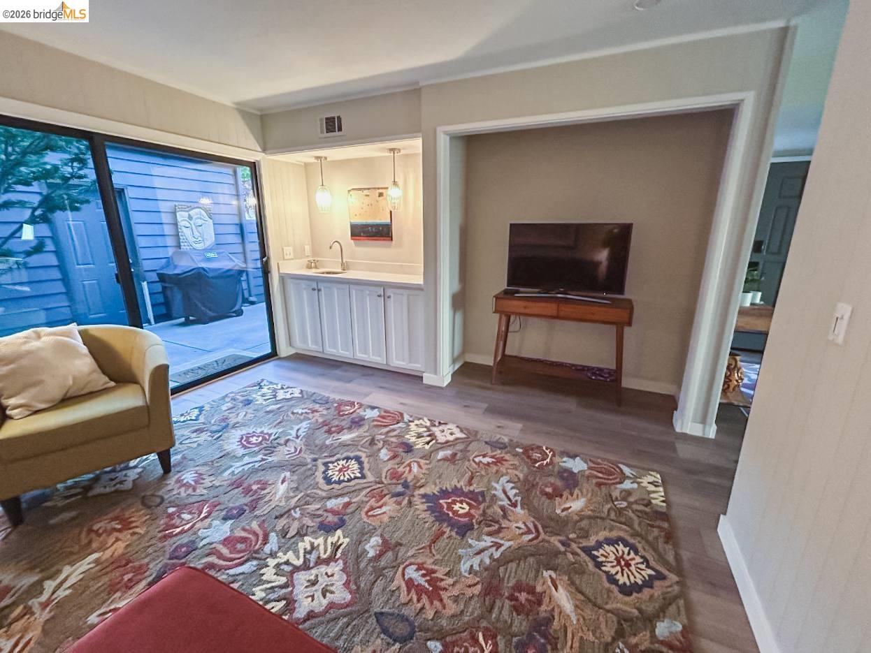 1321 Crown Dr, Alameda CA 94501 — photo 8