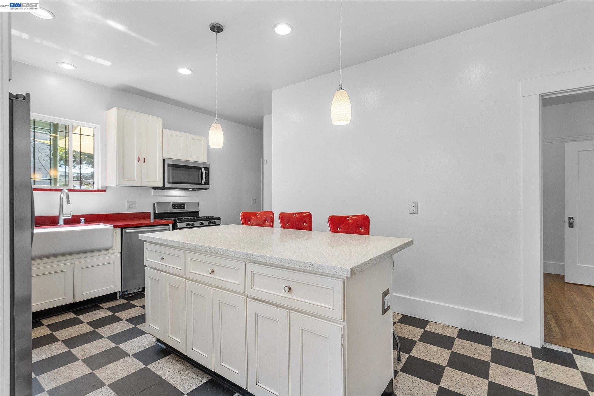 3246 MLK Jr. Way, Oakland CA 94609 — photo 10
