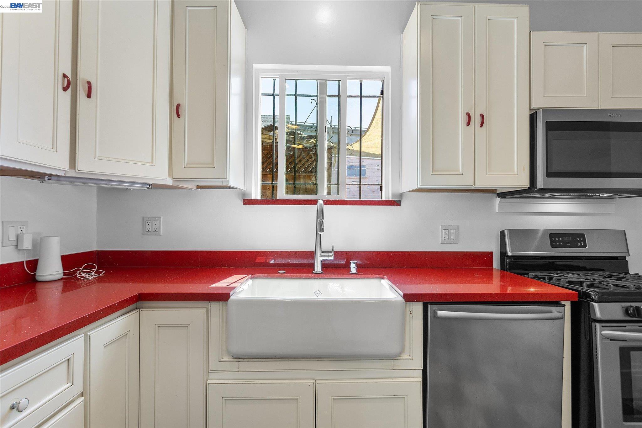 3246 MLK Jr. Way, Oakland CA 94609 — photo 15