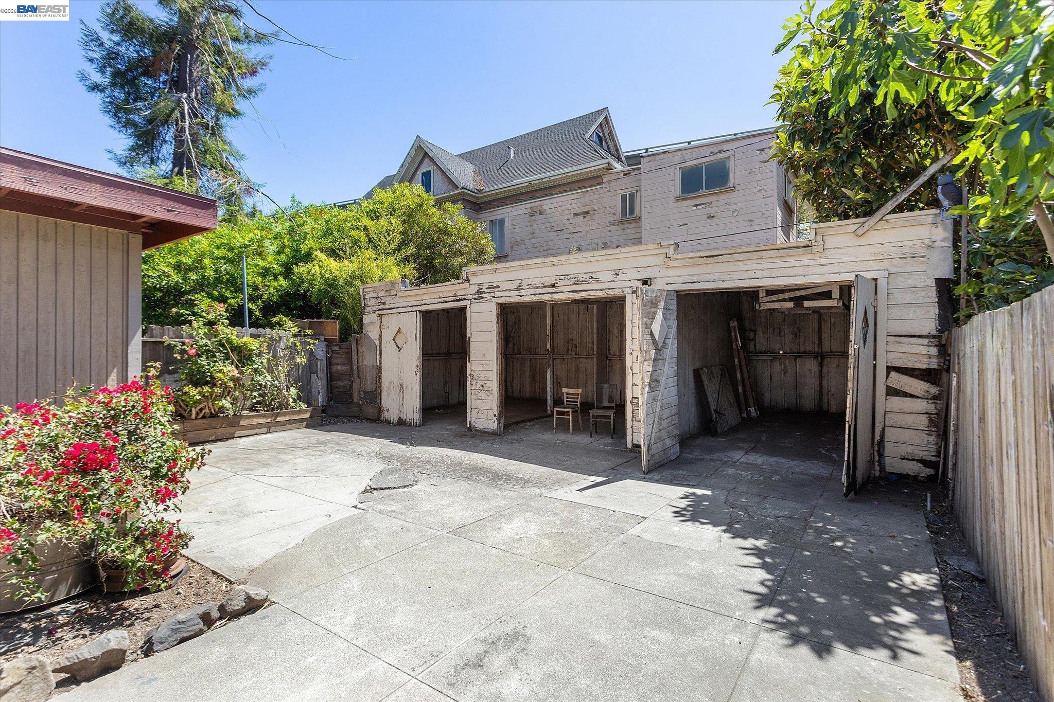 3246 MLK Jr. Way, Oakland CA 94609 — photo 33