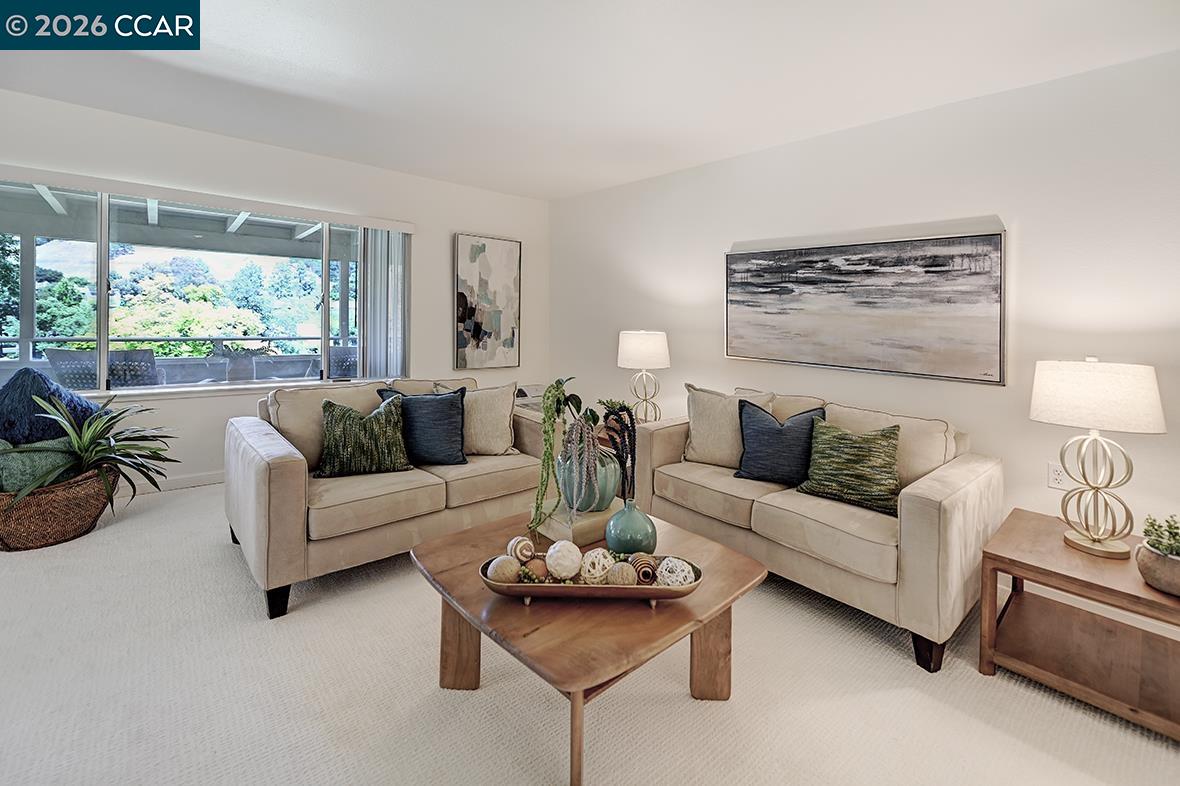 Photo #5: 41137332 Listing: Photo #5