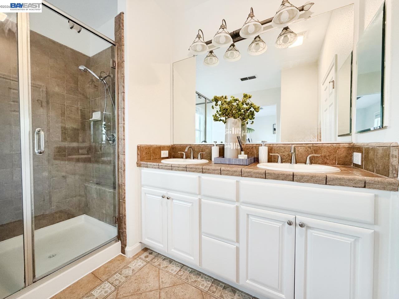 Photo #18: 41137338 Listing: Photo #18