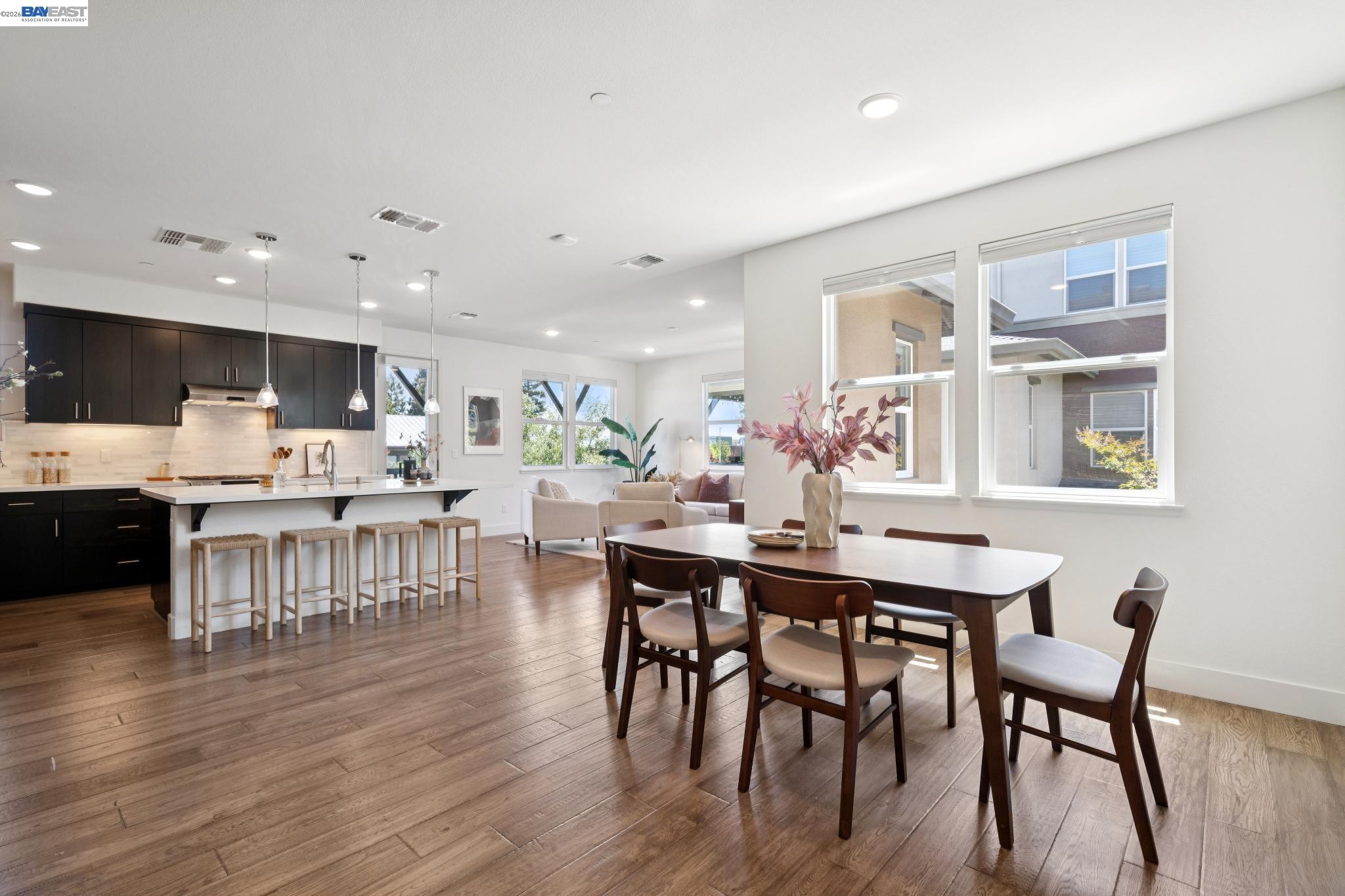 Photo #4: 41137346 Listing: Photo #4
