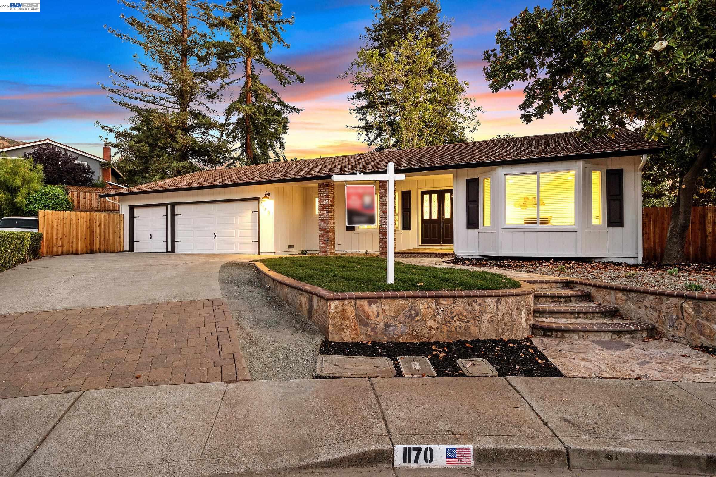 Front Image Thumbnail for BE41137356