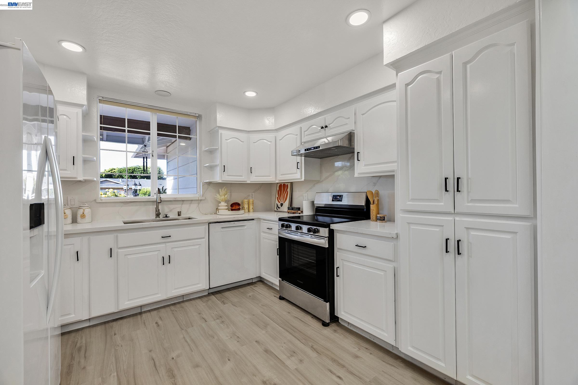 2444 Douglas St, Union City CA 94587 — photo 7