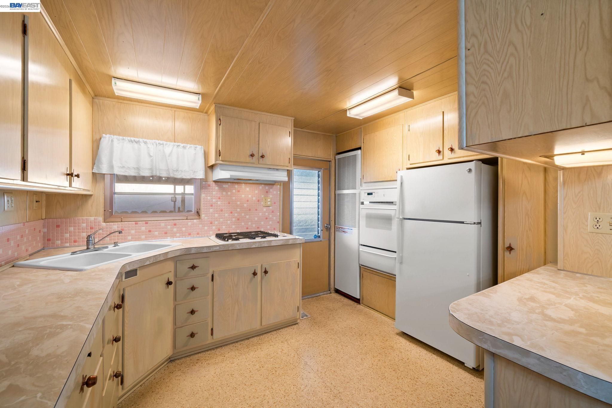 18 Galloway Dr, Concord CA 94520 — photo 10