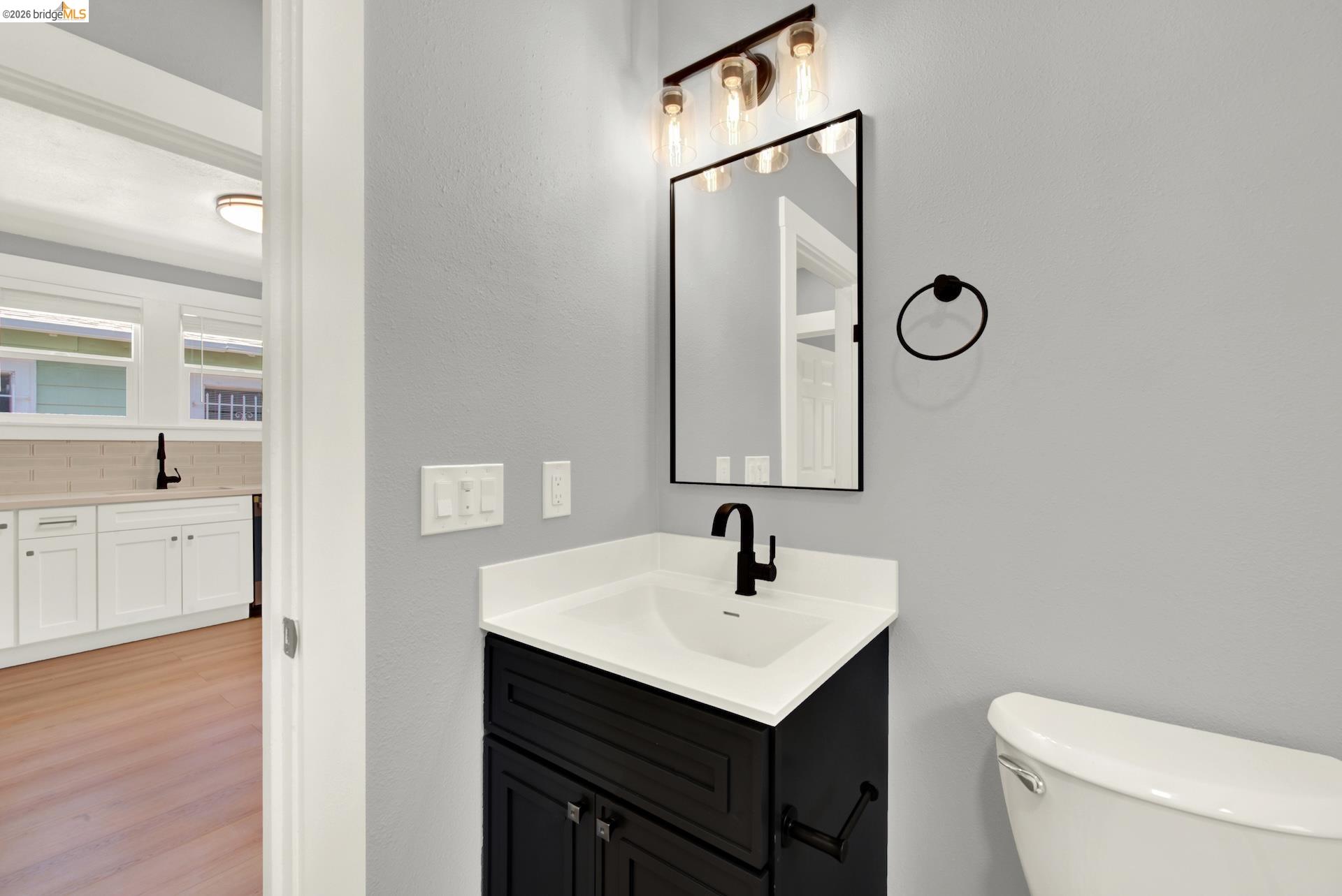 6900 Halliday Ave, Oakland CA 94605 — photo 21