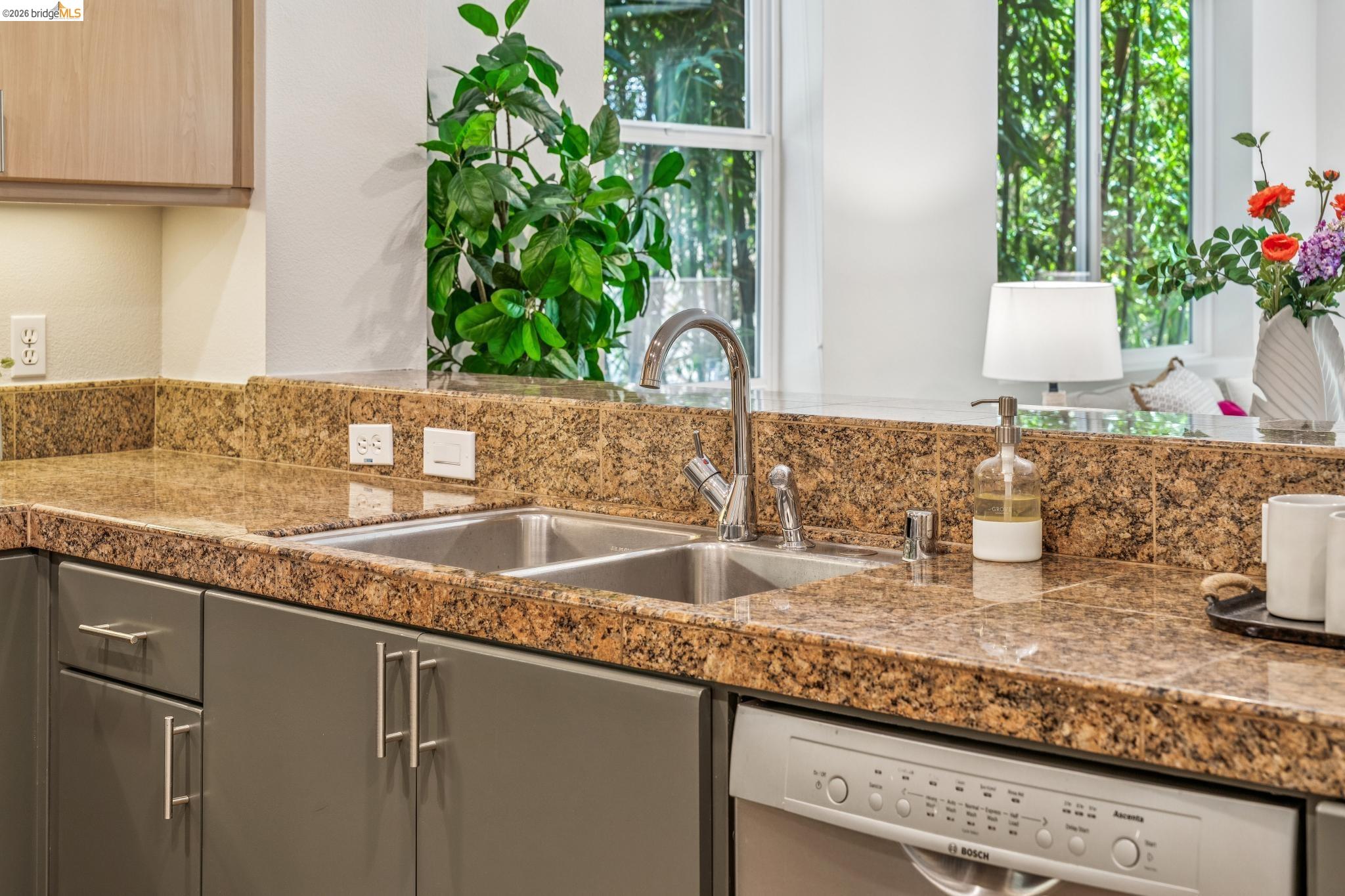 Photo #11: 41137397 Listing: Photo #11