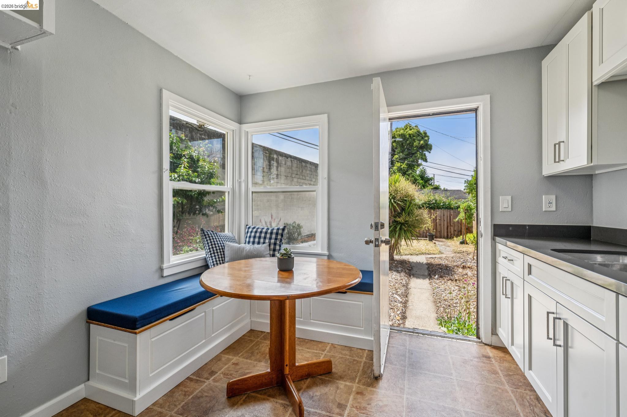 Photo #11: 41137399 Listing: Photo #11