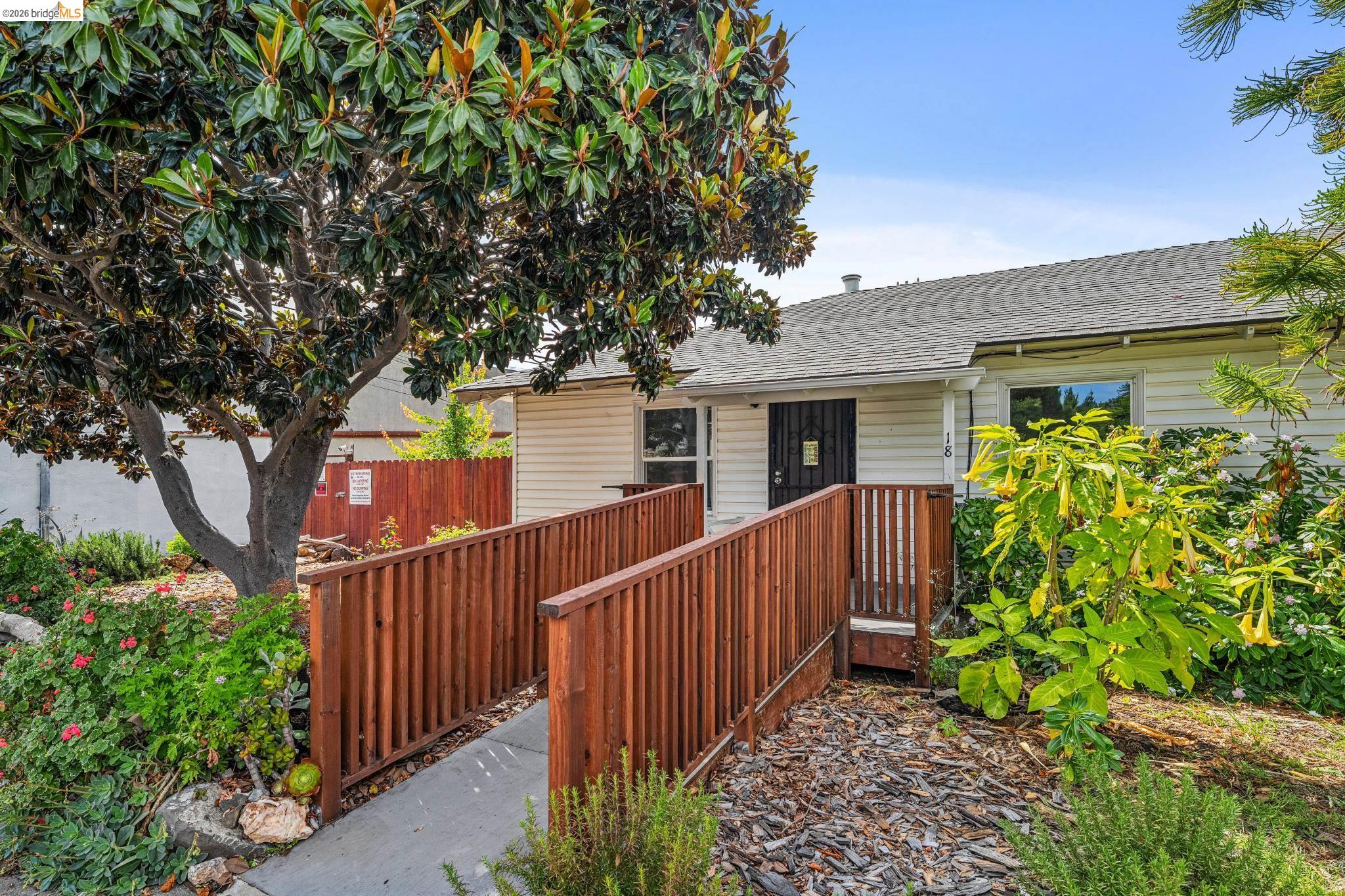 Photo #3: 41137399 Listing: Photo #3